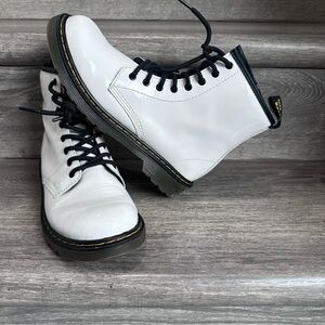 Dr Marten 1460J Boot Color White - Size 4M Big Girls